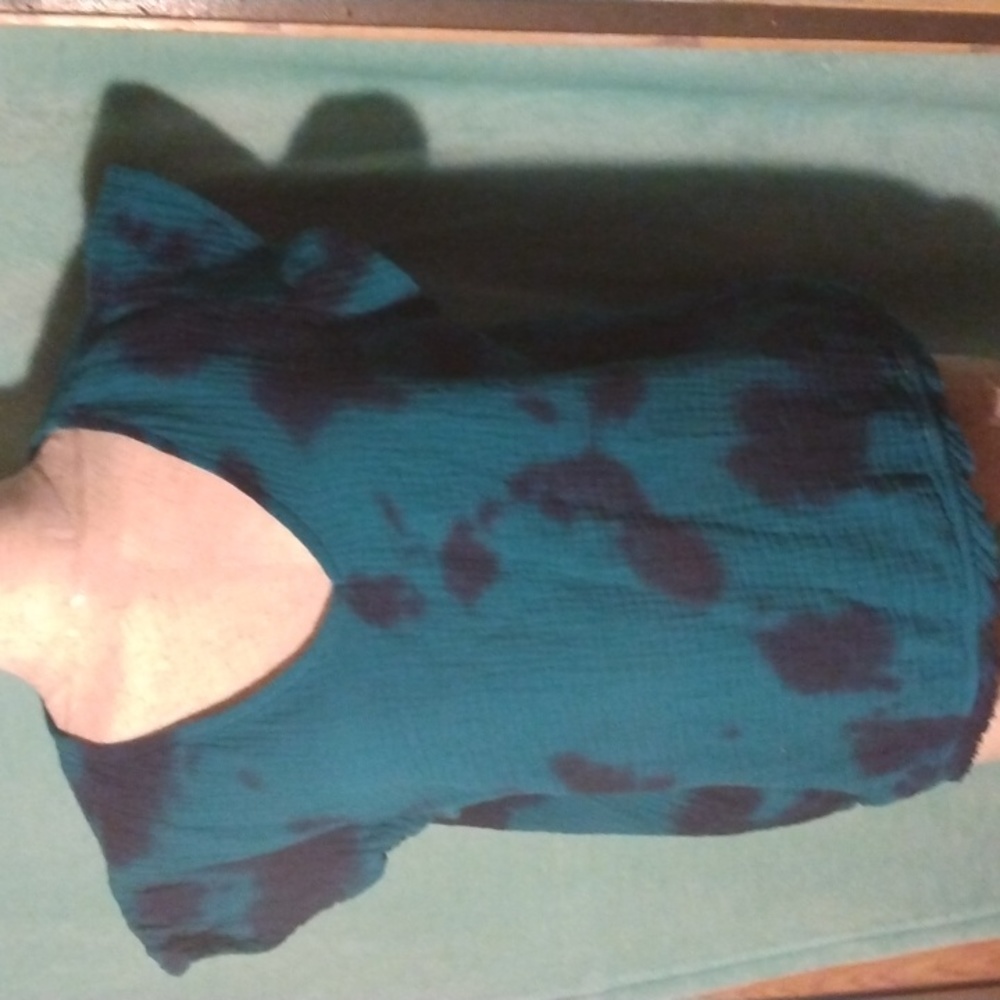 Blouse - Picture 2 of 3